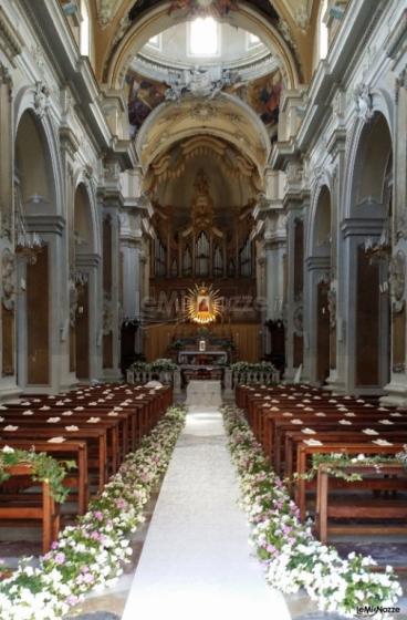 Addobbo floreale Chiesa Collegiata Catania.