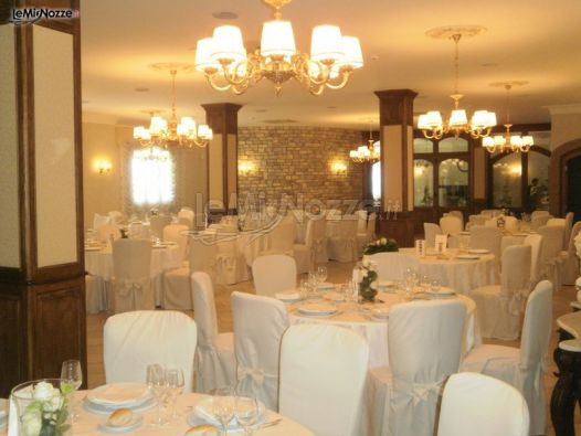 Sala interna per il banchetto di nozze a Napoli