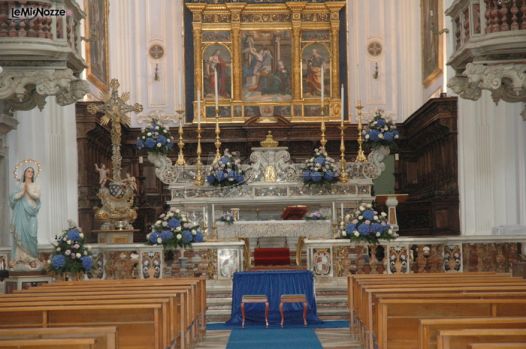 Foto 156 Addobbi Floreali Chiesa E Cerimonia Chiesa In Blu Per Il Matrimonio Lemienozze It