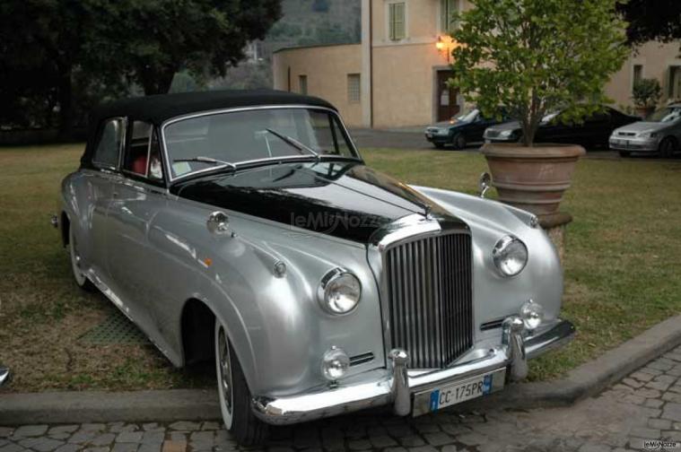 Bentley s2 cabrio il classico inaspettato - Executive Limo and Services