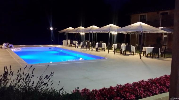 Agriturismo Sciambreto - La zona piscina in notturna