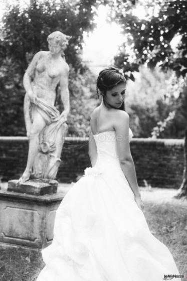 Foto in bianco e nero della sposa  © Marta Buso Photography