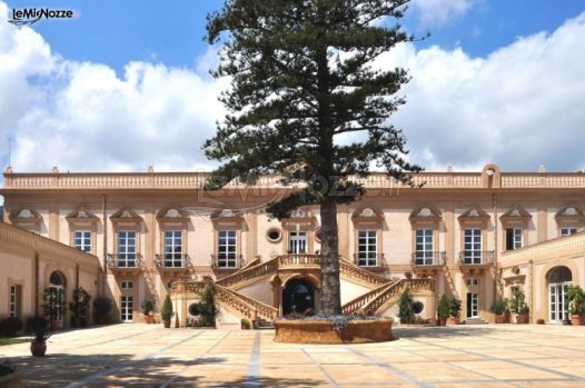 Villa Bonocore Maletto - Veduta della corte interna della villa