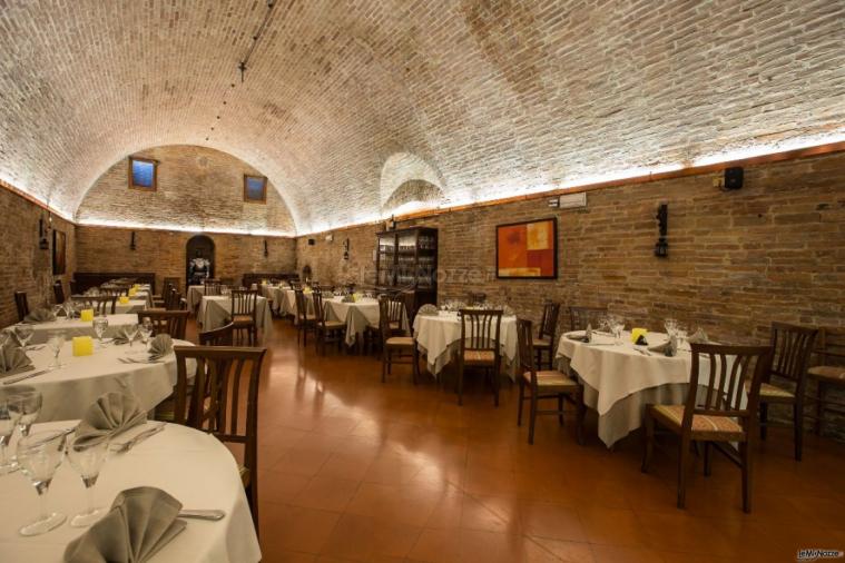 Hotel Borgo Antico - Il salone La Grotta, antica cantina medioevale del 1200