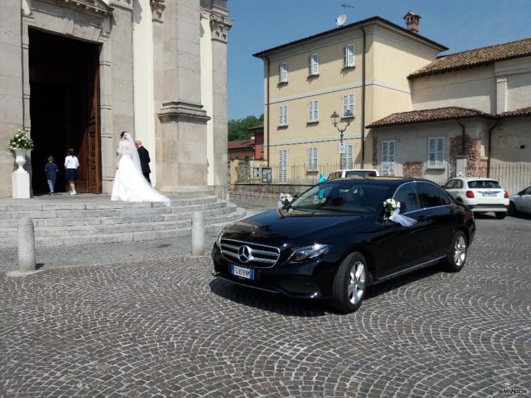 Planet Car - Il noleggio di auto di lusso per il matrimonio a Bergamo