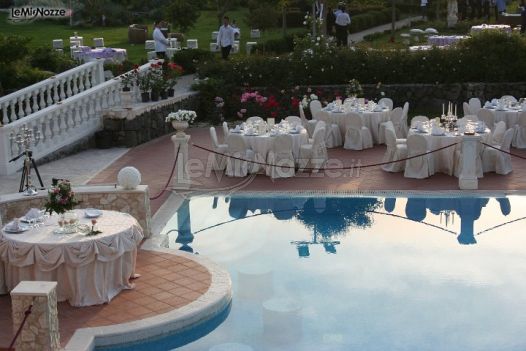Ricevimento di matrimonio a bordo piscina - Villa Parsifal