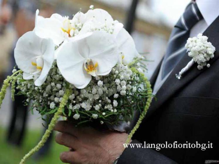 Bouquet da sposa con orchidee
 - L'angolo Fiorito