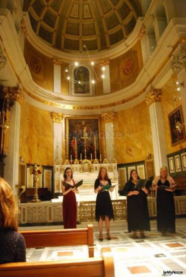 Sonia soprano organista e violinista - La musica classica nella cerimonia in chiesa