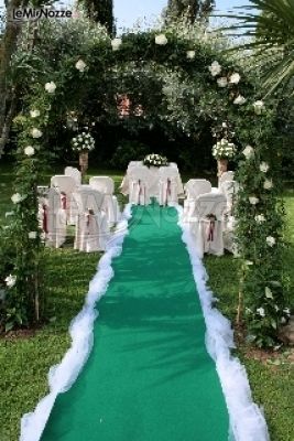 Cerimonia di matrimonio in giardino - Villa Francesca Club