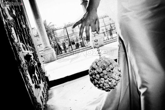 Il bouquet da polso della sposa