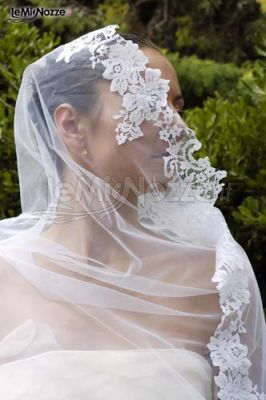 Creazioni Francesca - Velo ricamato per l'abito da sposa