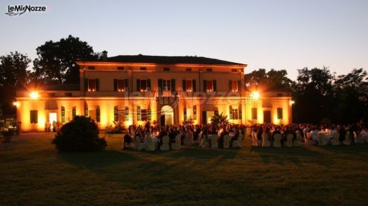 Ricevimento di matrimonio serale a Villa Isolani