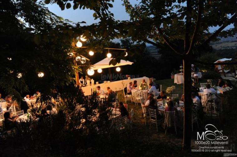 Ricevimento serale all'aperto realizzato da 1000e20 wedding planner