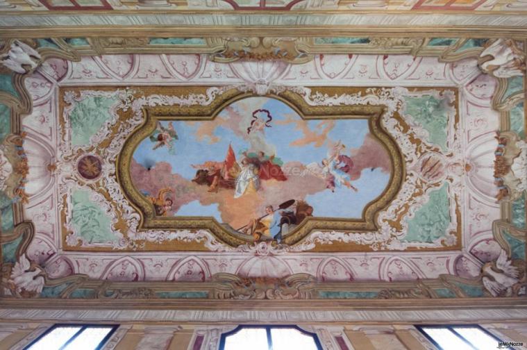 Villa Barchessa Valmarana -  Pareti e soffitti con affreschi della Scuola del Tiepolo