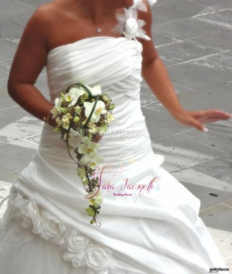 Bouquet Goccia su struttura - Sara Iaconelli Wedding Florist