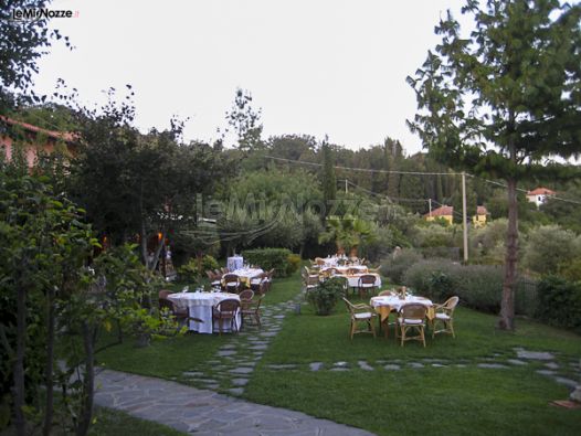 Ricevimento di matrimonio in giardino - Locanda della Torre Antica