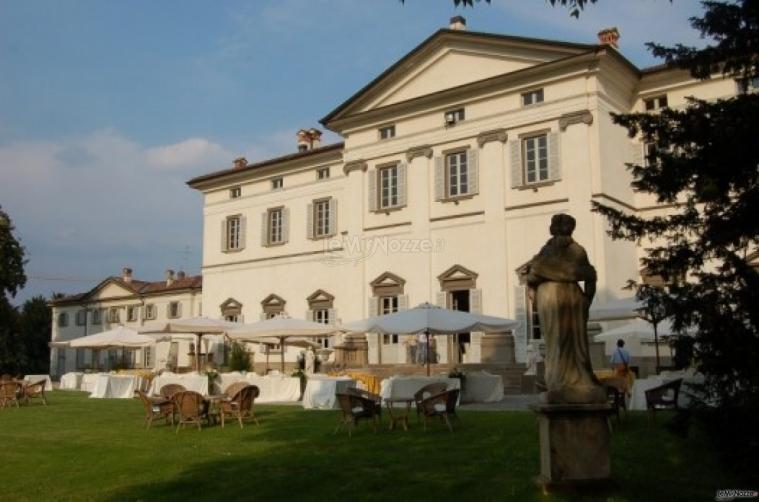 Villa Caroli Zanchi - Scorcio del retro della Villa vista dal parco