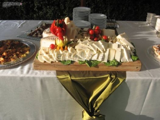 Tavolo dei formaggi al matrimonio