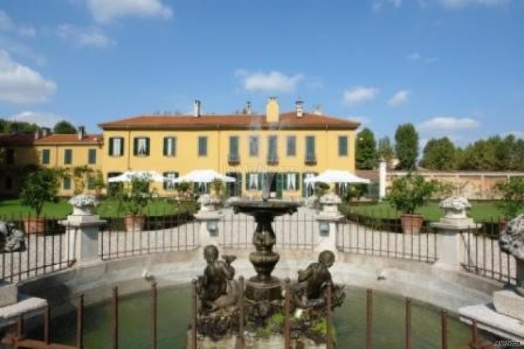 Villa con giochi d'acqua - Marry & Co.