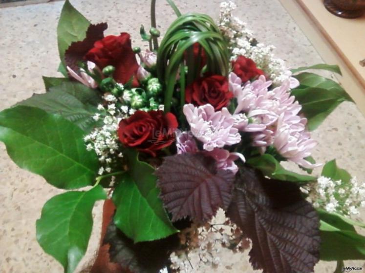 L'Orchidea - Il bouquet della sposa con le rose rosse
