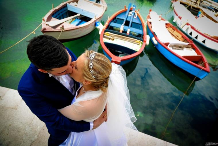 Michele Manicone Fotografia - Gli sposi si baciano