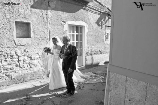 Foto dell'arrivo in chiesa della sposa 