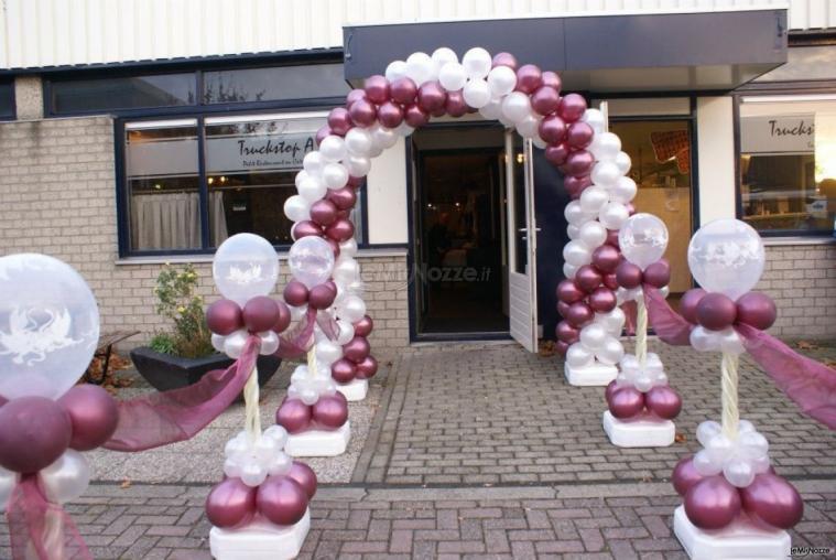 Art & Decor - L'arco personalizzato con palloncini rosa e bianchi
