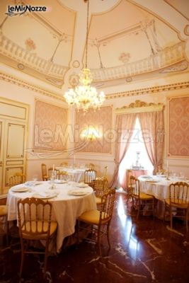 Antica Badia Relais Hotel - Allestimento dei tavoli per il ricevimento nuziale
