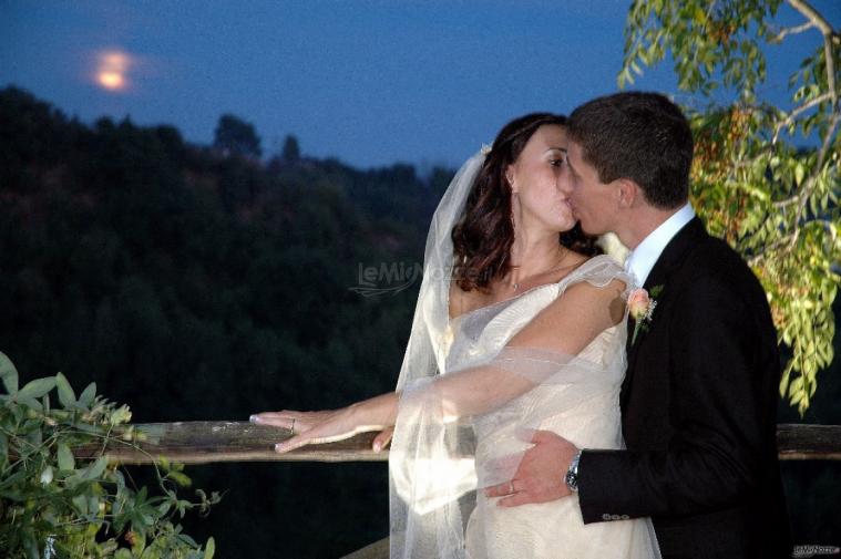 Operaeventi Multimedia Fotografi - Un bacio romantico