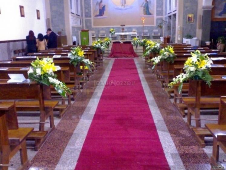 Fiorilandia - Addobbi floreali - Addobbo floreale per il matrimonio in chiesa