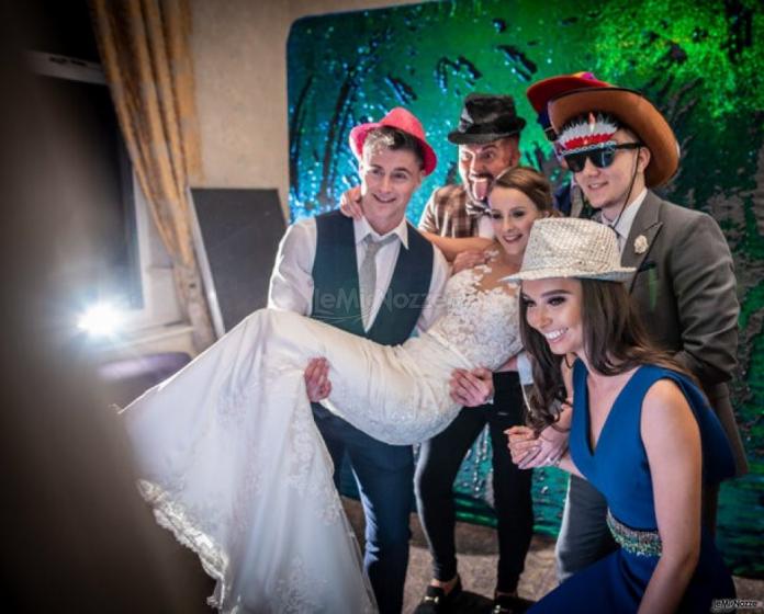 Selfie Boost - Noleggio Photobooth per il matrimonio