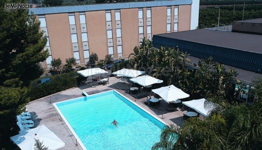 Piscina de Il Gelso Bianco, hotel matrimoni a Misterbianco (Catania)