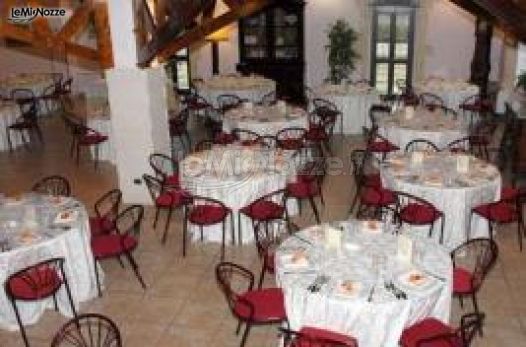 Interno sala per ricevimento di matrimonio presso l'agriturismo Crisilio Castello