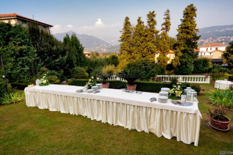 Villa Giani - Il buffet in giardino