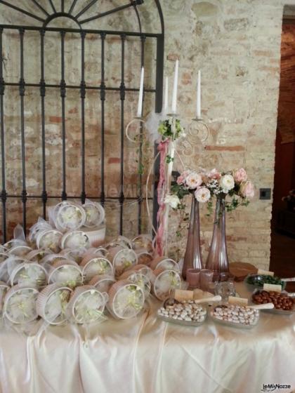 Il tavolo dei confetti e delle bomboniere - Collezione Lucia del Ponte a Chieti