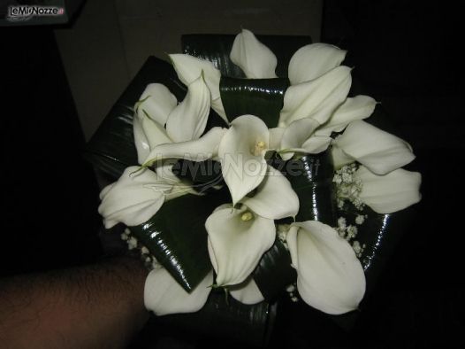 Bouquet di calle per la sposa