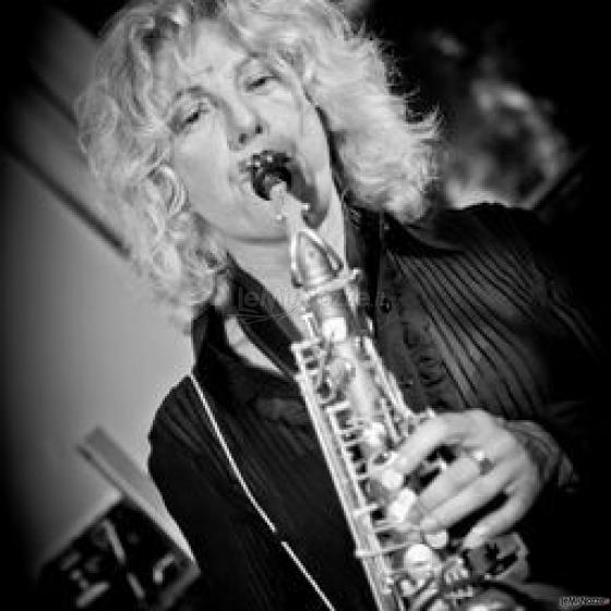 Sax Blond Letizia Brunetti - La passione per il sax