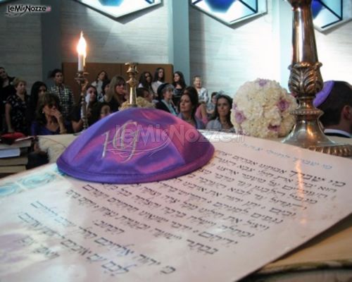 Dettaglio della cerimonia di un matrimonio kosher