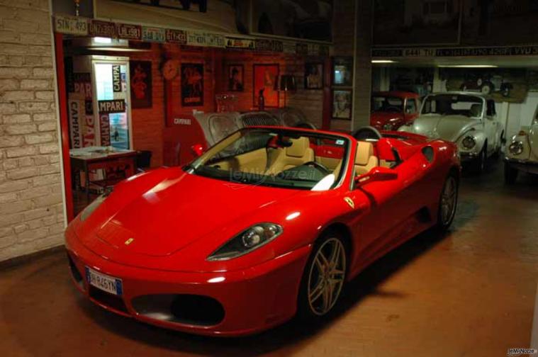 Ferrari F430 L'auto per lui noleggio senza autista -Executive Limo and Service