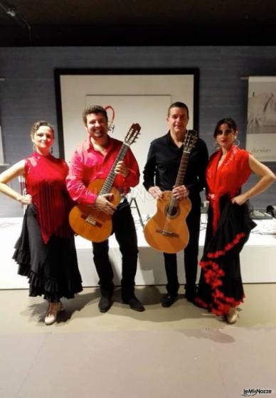 Show latino live - Duo chitarre flamenco con ballerine