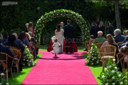 Cerimonia di nozze in giardino