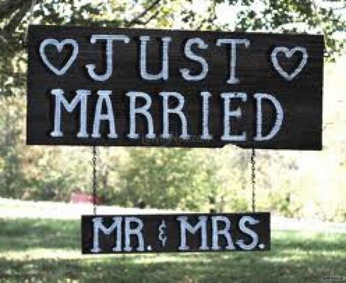 Indicazioni Just married da mettere nella location di nozze