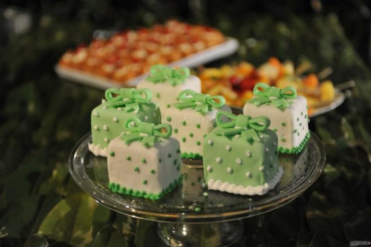 Virgilio Club - Minicake verdi e bianche per il matrimonio