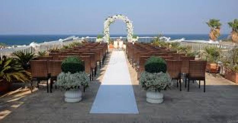 Liberty International - Beach wedding