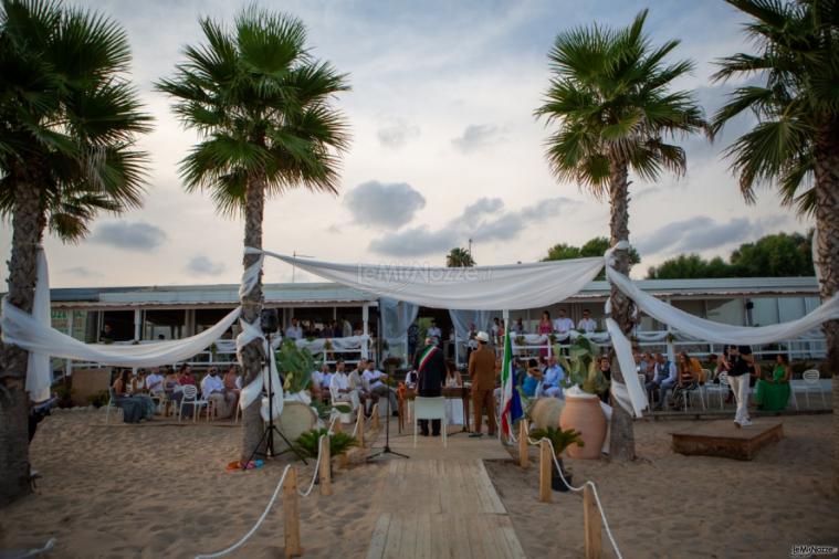 Dixie Wedding Experience - allestimento sposarsi in spiaggia