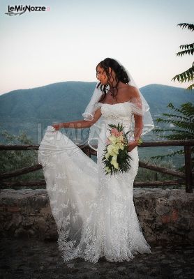 Foto della sposa presso la location di matrimonio