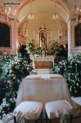 Cuscini e fiori per la chiesa - Fiori Fabio Ientile