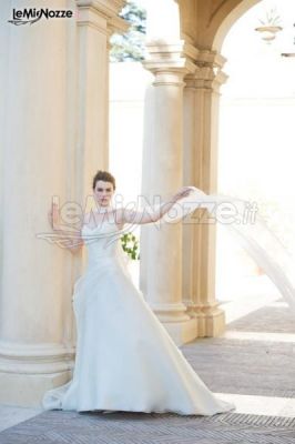 Abito da sposa con foulard leggero - Modello Panarea