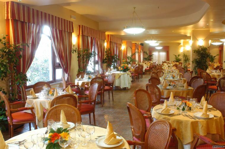 Sala interna dell'Hotel Azzolini