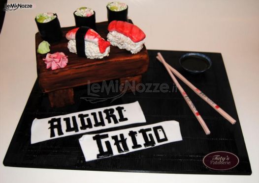 Sushi cake per matrimoni a tema